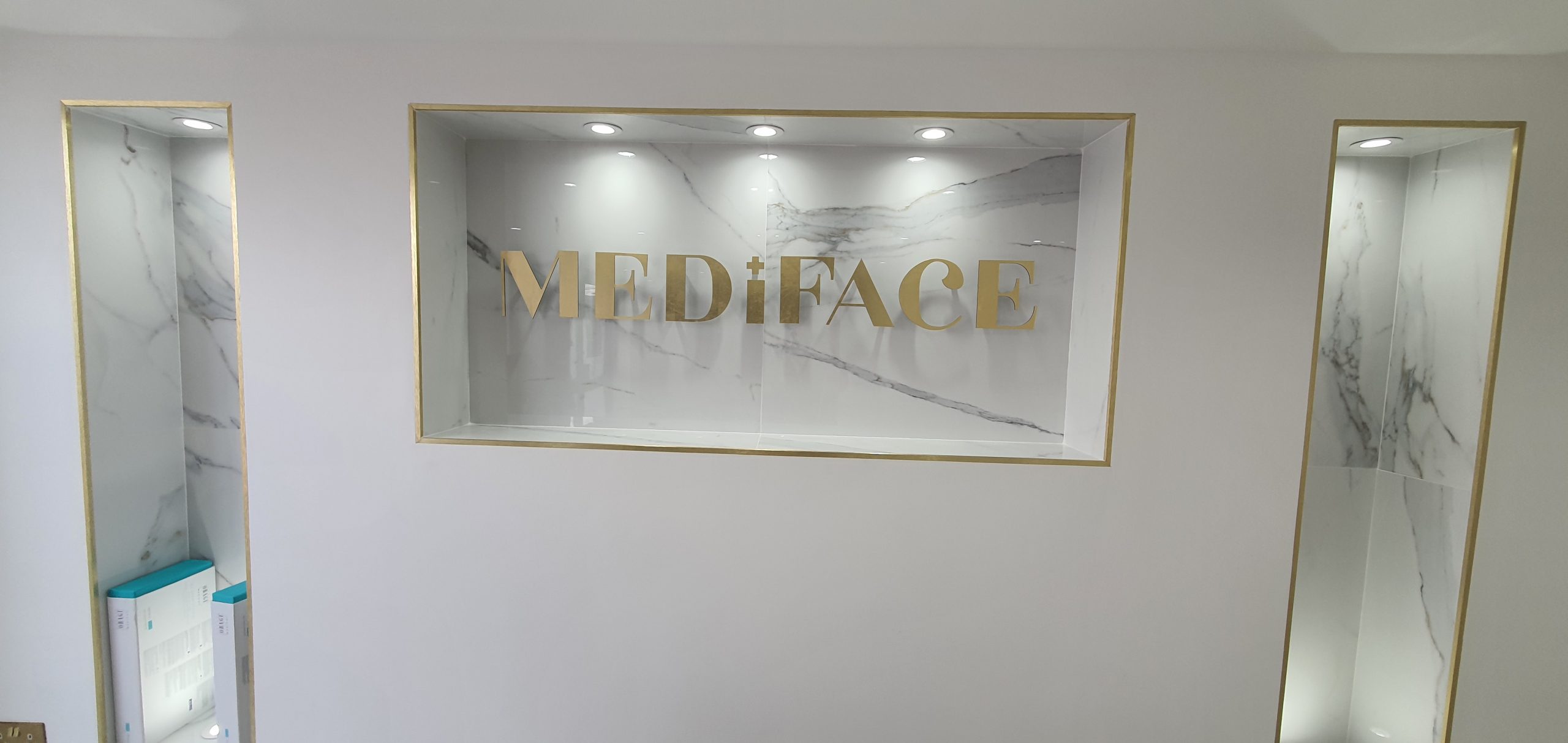 exhibition signs