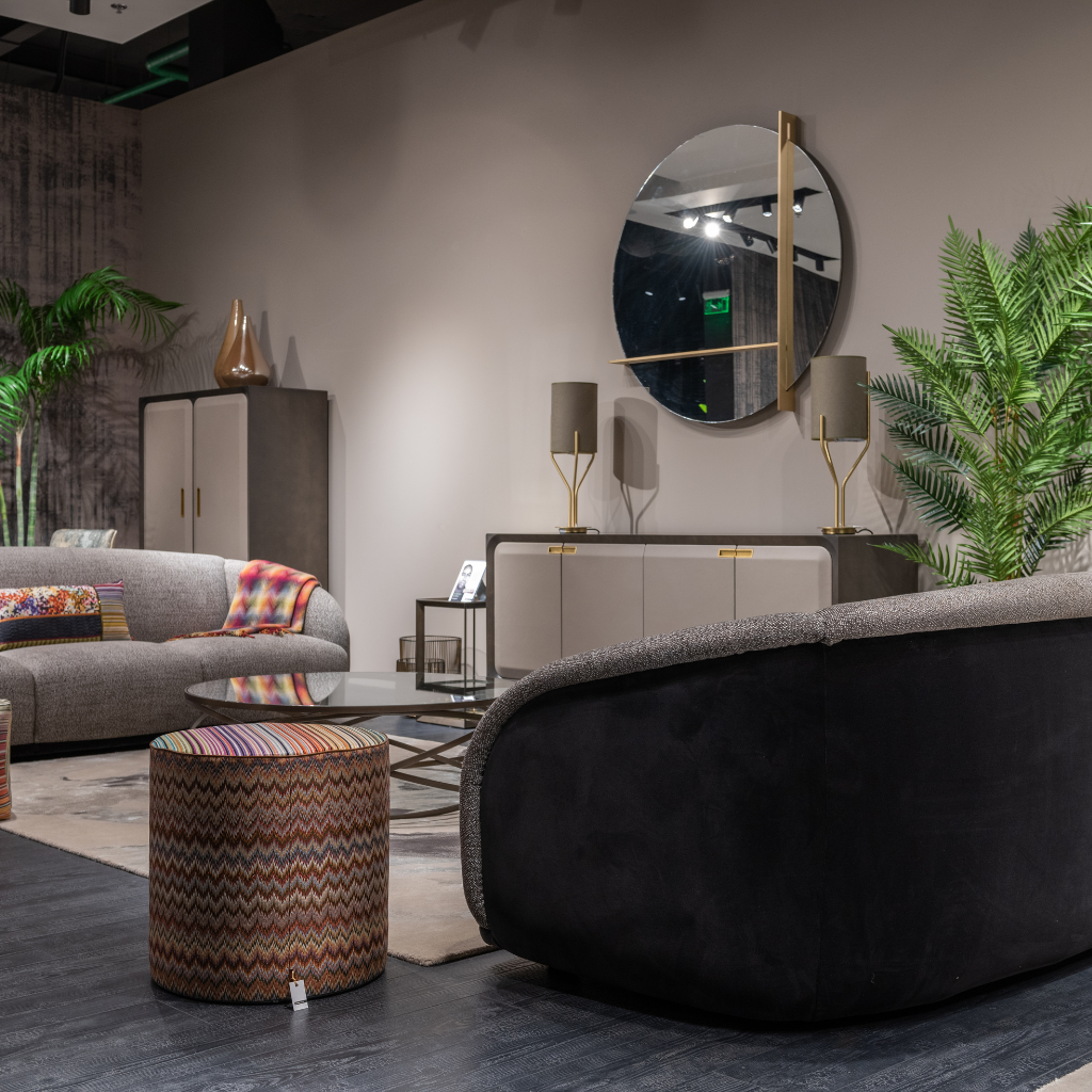 What Are the Best Colour Ideas for Feature Walls: Paint, Panels, or Wallpaper? 2 Creative Feature Wall Ideas for Your Home
